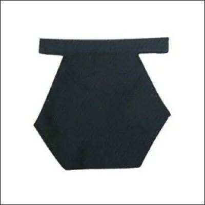 Comment s'appelle la petite pièce de laine ou de soie attachée au col blanc, servant à couvrir le cou à l'échancrure de la soutane ?