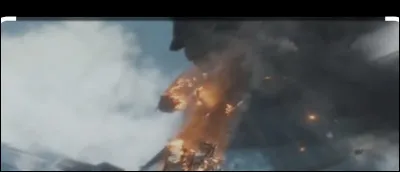 Qui détruit un moteur de l'héliporteur du Shield ?