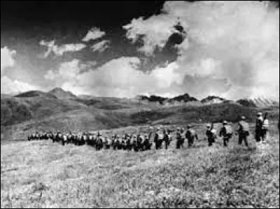L'arm&eacute;e de la R&eacute;publique populaire de Chine envahit le Tibet :