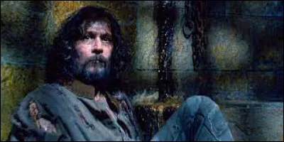 Dans quel bureau est enfermé Sirius Black ?