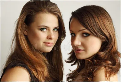 Imagine qu'une fille sorte avec une autre fille, comment réagis-tu ?