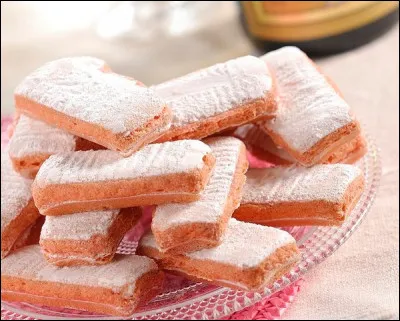 De quelle ville sont originaires les biscuits roses ?