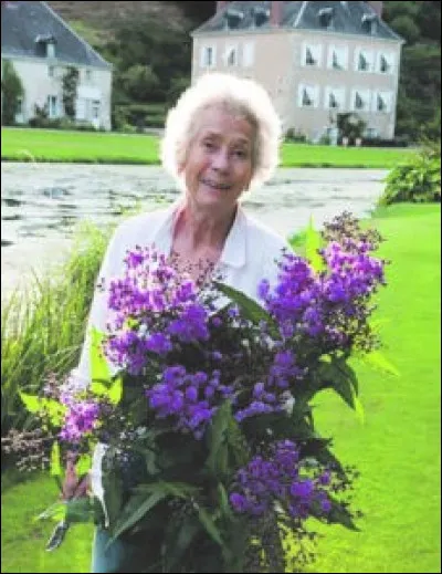 La propre sur de Mme Giscard D'estaing, passionnée de botanique, possédait un prénom pour le moins original. 
Quel était-il ?