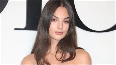 Traduis cette phrase en anglais : 
Je m'appelle Alice.