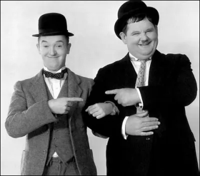 Chez le duo comique Laurel et Hardy, qui est le plus petit ?