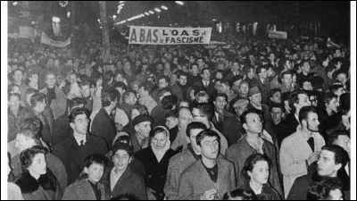Ce 8 février voit une importante manifestation à Paris contre les attentats commis par l'OAS :