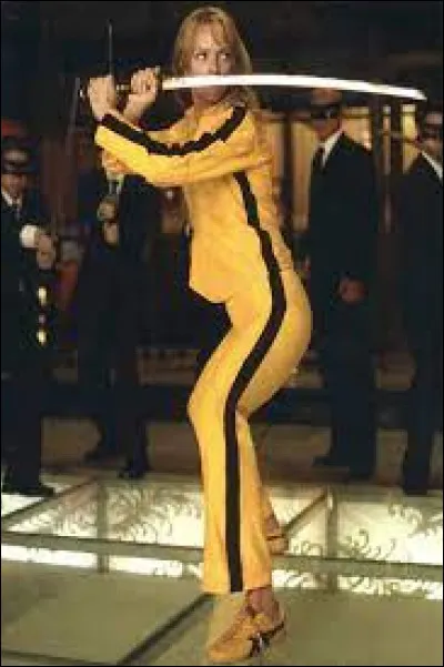 Elle est blonde et vêtue intégralement de jaune durant quasiment tout le film, baskets aux pieds comprises, et son unique motivation est la vengeance