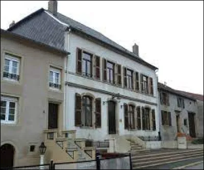 Je vous emm&egrave;ne pr&egrave;s de la fronti&egrave;re luxembourgeoise, &agrave; Kanfen. Nous serons dans le d&eacute;partement ...