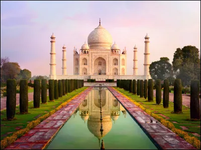 Que signifie Taj Mahal ?