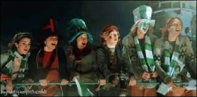 Comment s'appelle le directeur du département des jeux et sports magiques ?