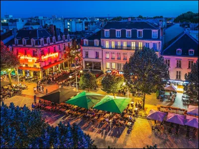 Personnalité : laquelle de ces personnalités est née à Reims ?