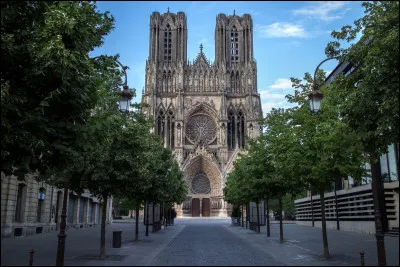 Culture : quel est le surnom de la ville de Reims ?