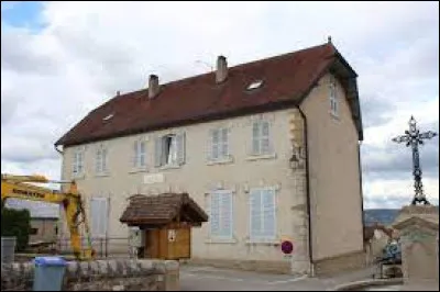 Petit village Jurassien de 69 habitants, La Boissière se situe dans l'ex région ...