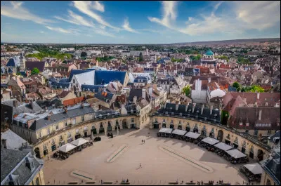 Histoire : de quel duché la ville de Dijon était-elle la capitale ?