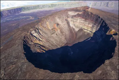 Nature : comment s'appelle ce volcan qui se situe à la Réunion ?
