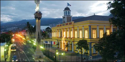 Économie : Que produit essentiellement la Réunion ?