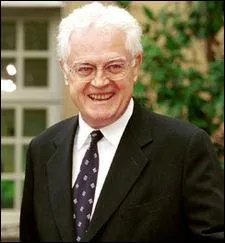 Lionel Jospin, candidat malheureux au premier tour de l'élection de 2002, ne fut pas très loin du deuxième tour. JM Le Pen ne le devança que de :
