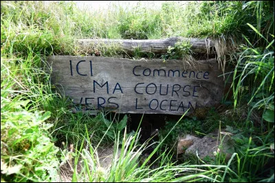 Retour à l'école primaire : quel fleuve prend sa source au mont Gerbier de Jonc ?