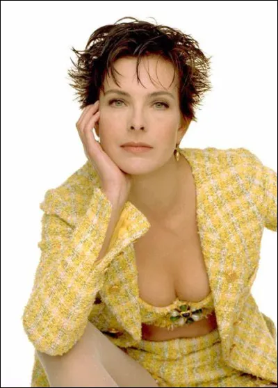 Qui est cette Carole, actrice, égérie du parfum n°5 de Chanel, James Bond Girl en 1981 dans le film "Rien que pour vos yeux" ?