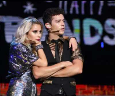 Complète les paroles de la chanson "Prófugos" interprétée par Ruggero Pasquarelli et Valentina Zenere : 
Como un efecto residual
Yo siempre tomaré el desvío
Tus ojos nunca mentirán...