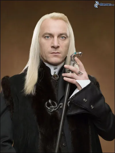 Que veut dire le prénom du père Malefoy, "Lucius" ?