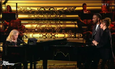 Au troisième prime, quelle chanson a-t-elle interprétée en trio avec Véronique Sanson et Chris ?