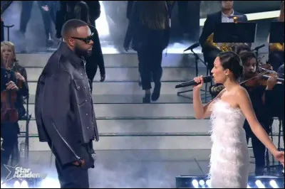 Au troisième prime, quelle chanson a-t-elle interprétée en duo avec Gims ?