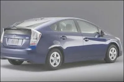 Ancêtre de la voiture hybride, quel est ce modèle sorti en 1997 ?