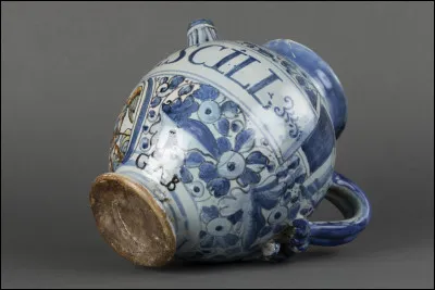 La poterie appelée "faïence" doit son nom à la ville de Faenza. Dans quel pays est-elle située ?