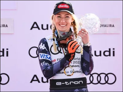 Avec 88 victoires en coupe du monde de ski alpin, de quel skieur l'Américaine Mikaela Shiffrin a-t-elle battu le record cet hiver ?