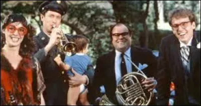 Voici Georgia, le plus extraordinaire personnage de cinéma, dans un film magnifique d'Arthur Penn, titré "Four friends en VO et "Georgia" en France. Le film se passe en Indiana, à quelle période ?