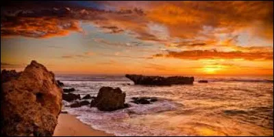 Quelle actrice est à l'écran dans le long-métrage "Jamais le premier soir" ?