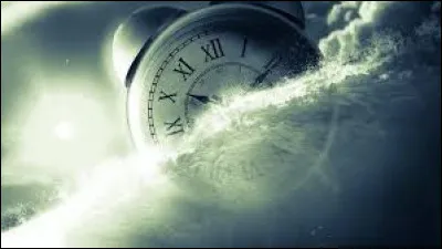 Quelle heure est-il au clocher de l'église pour Christophe ?