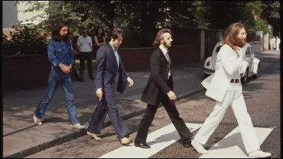 À quel groupe doit-on l'album intitulé "Abbey Road" ?