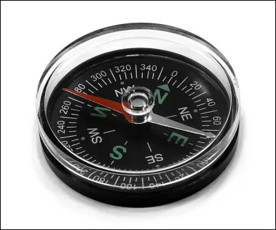 A quel peuple accorde-t-on l'invention de la boussole ?