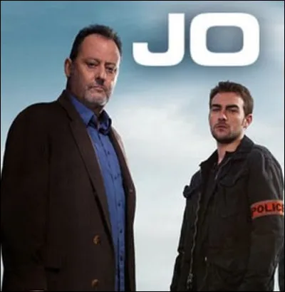 Qui incarne un policier implacable et méticuleux qui ne recule devant rien pour rédoudre les affaires de meurtres à Paris, héros de la série "Jo" ?