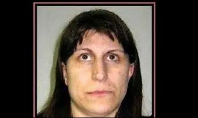 Ludivine Chambet née le 10 mai 1983 a tué 10 personnes par empoisonnement. Dans quel établissement a-t-elle fait cela ?