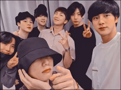 Qui est le seul membre avec le groupe sanguin AB ?