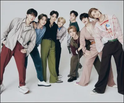 Qui est aux côtés de Changbin dans la voiture ?