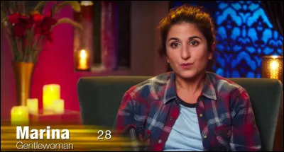 De qui Marina est-elle amoureuse ?