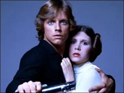 IMAGINE que finalement ils te laissent tranquille car le prince de la planète est tombé amoureux de toi. Le prince te demande si tu veux l'épouser. Qu'en penses-tu ?