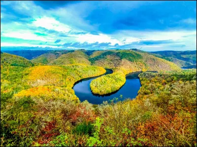 Cette rivière auvergnate, longue de 150 km, traverse la presqu'île de Saint-Cirgue et forme le méandre de Queuille (ici en photo).
Quelle est-elle ?