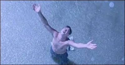 Quand la pluie libère vraiment, elle libère de tout, et de la crasse en prime