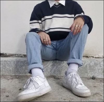 Quel est ton outfit préféré parmi ces quatre (imagine-les portés par un garçon).