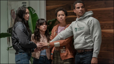 Tu as réussi à lui planter un couteau dans la tête ! Que fais-tu ?