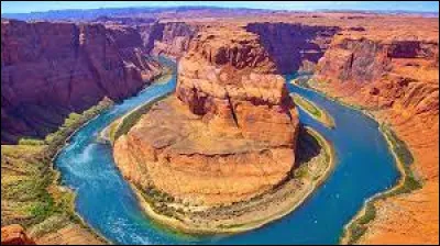 Quel fleuve des Etats-Unis coule au fond du Grand Canyon ?