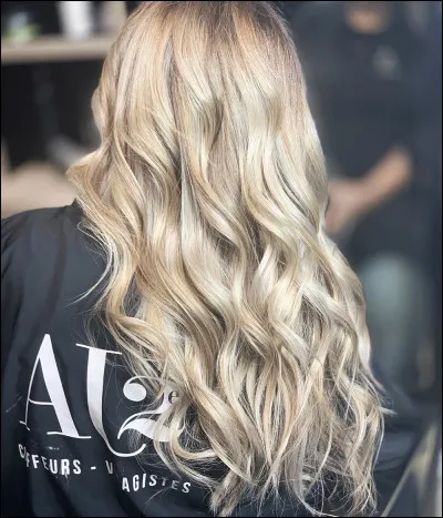 De quelle couleur sont tes cheveux ?