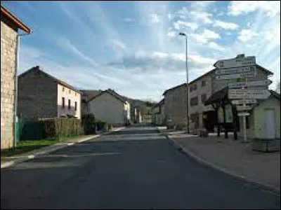 Commune de l'arrondissement de Vichy, dans la montagne Bourbonnaise, La Guillermie se situe dans le département ...