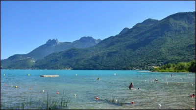 Le lac dAnnecy est un lac dorigine :