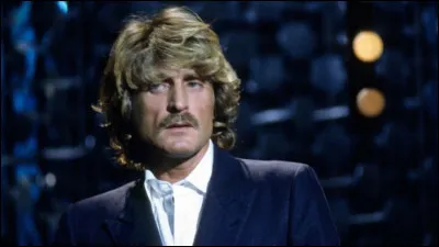 En 1972, il chante "Nous serons tous deux comme des amoureux..."